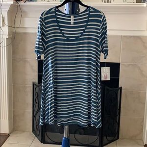 NBW LuLaRoe Perfect T